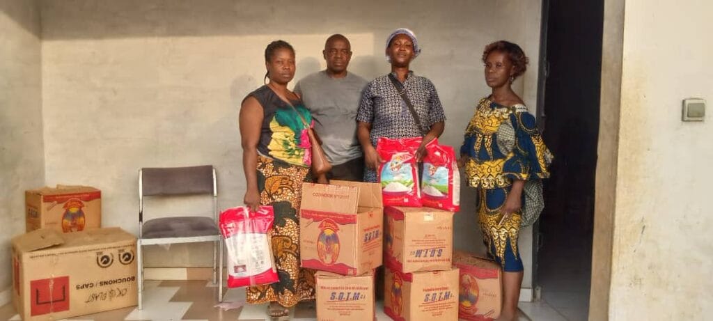 15-Distribution de sacs de riz aux membres du PACID